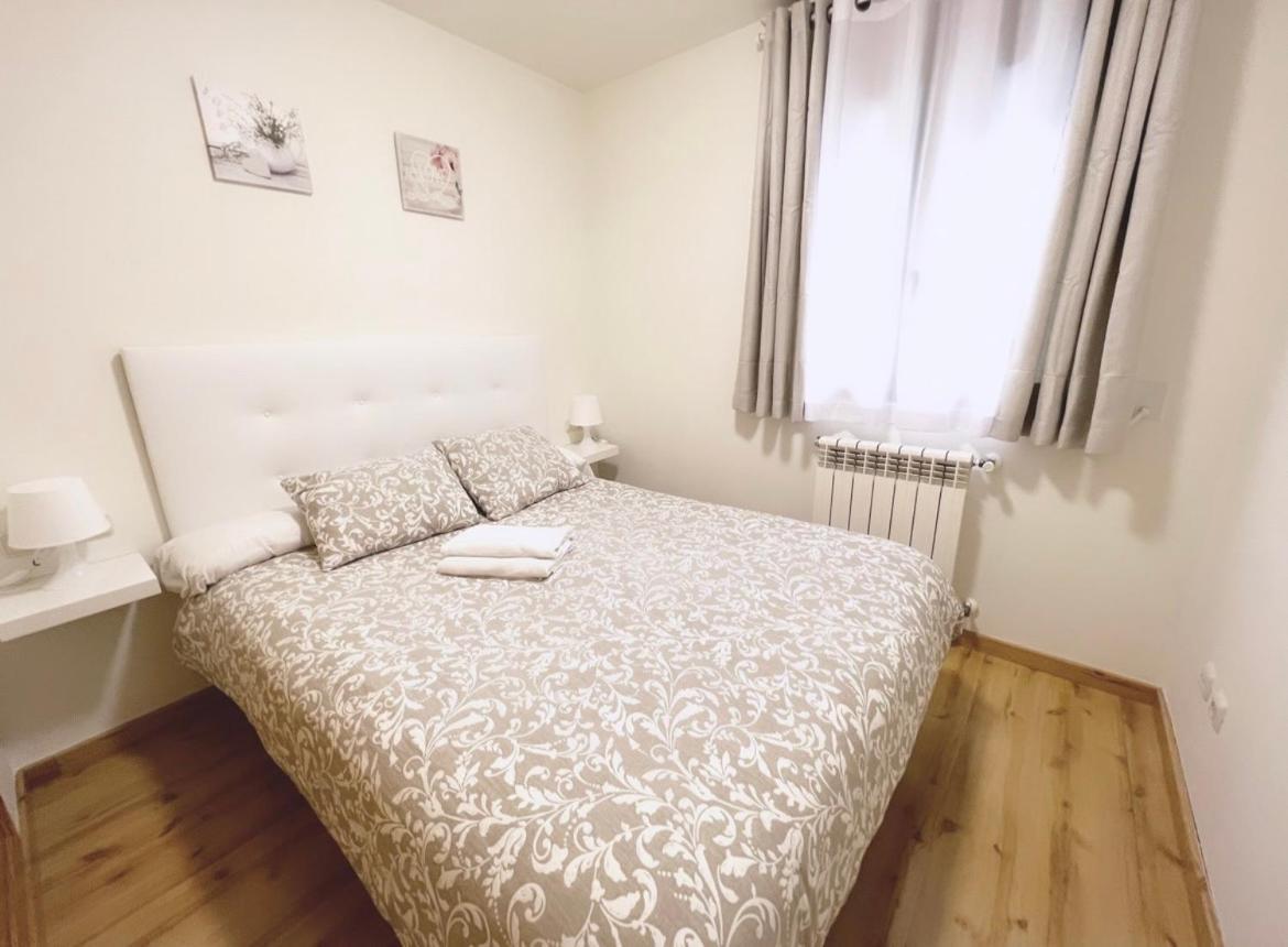 Smile Apartments Канило Екстериор снимка